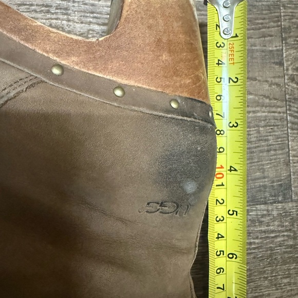 UGG size 7 GUC leather mule studded boots with Sherpa lining - Picture 10 of 16